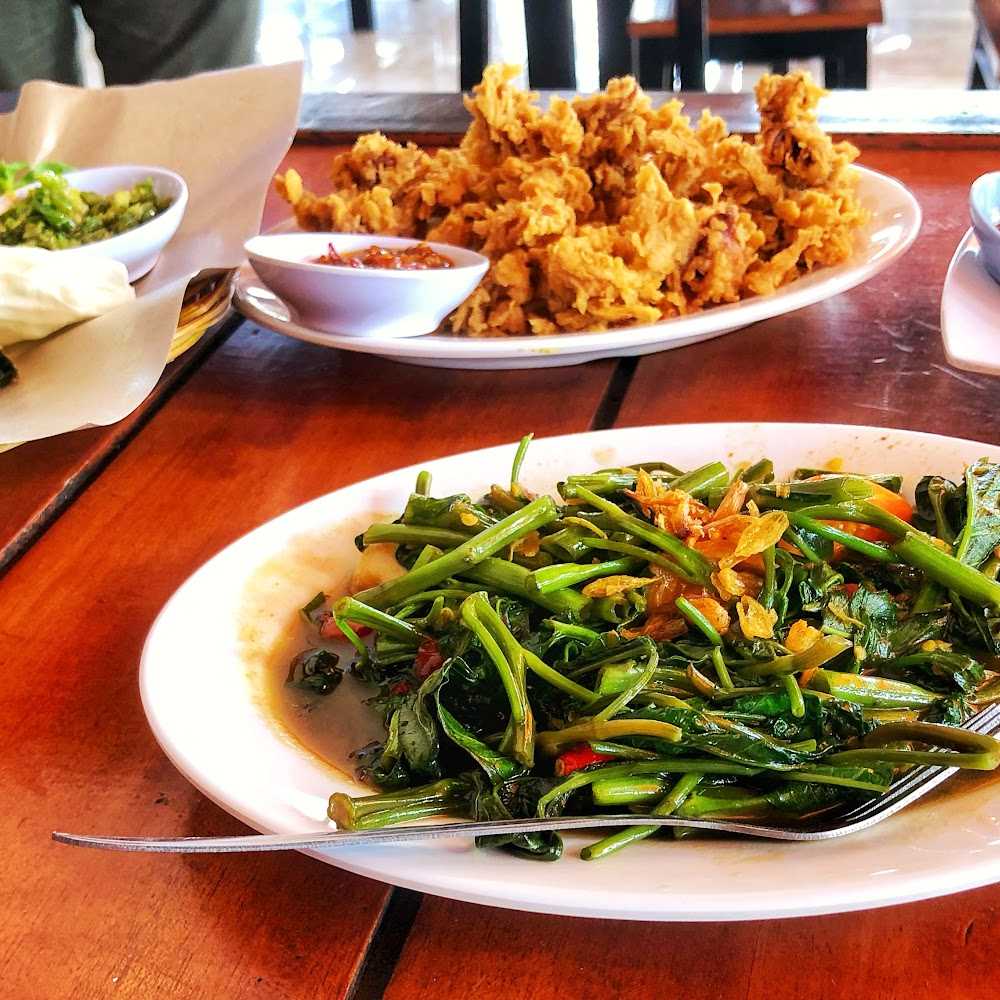 Kuliner Daebak Korean Cafe