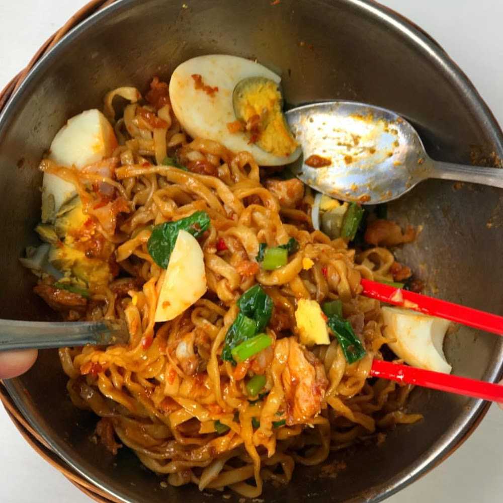 Kuliner Bakmie Pedas Gila