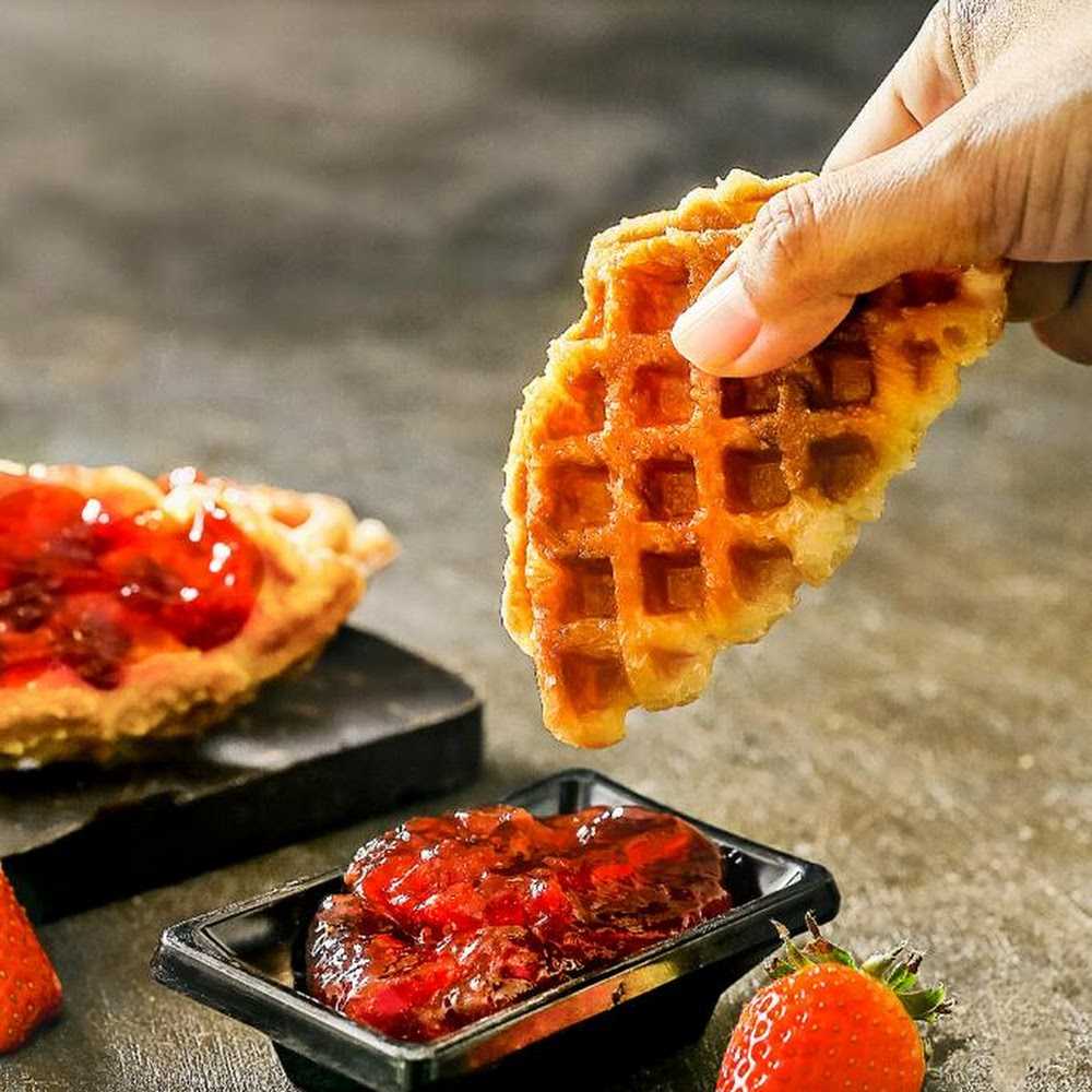 Kuliner Domino's Pizza Semanan
