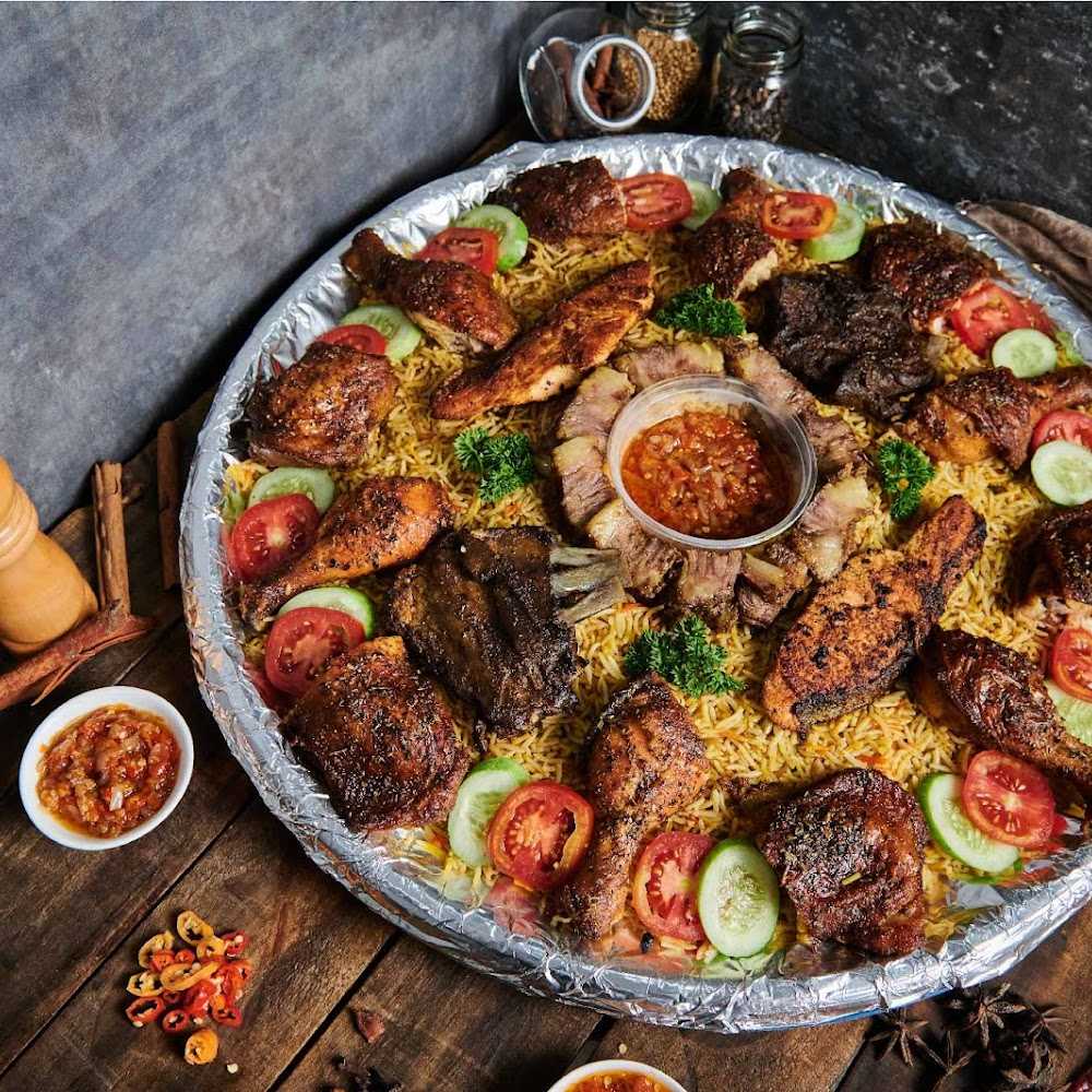 Kuliner MIXUE RAYA SESETAN