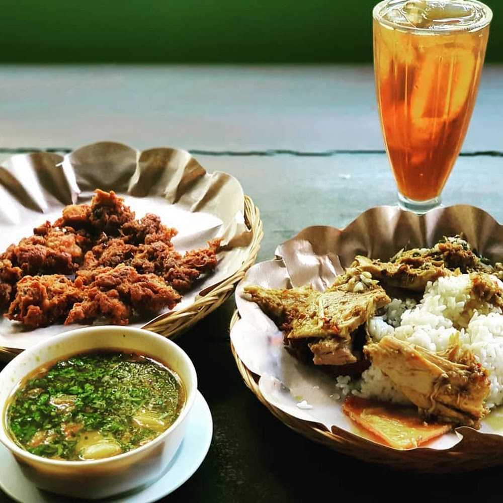 Kuliner Warung Babi Guling Pande Egi