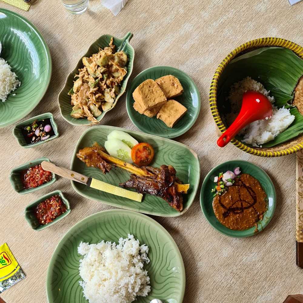 Kuliner Nasi kebuli bin AL