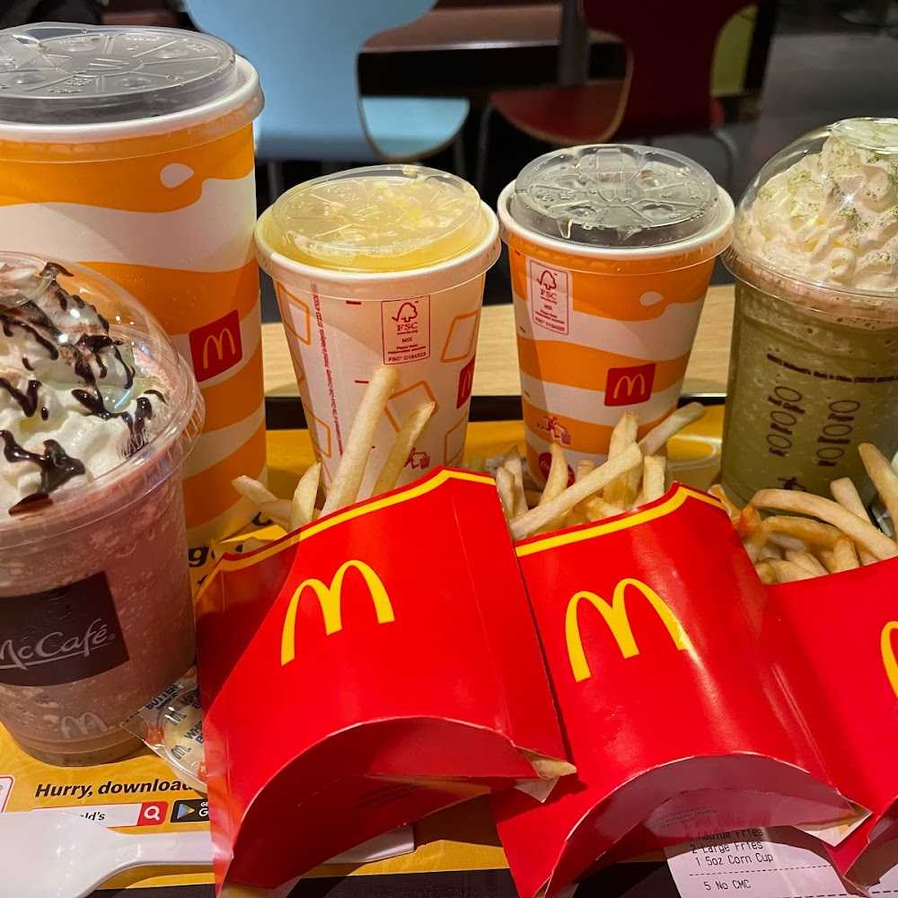 Kuliner McDonald's Lucky Plaza