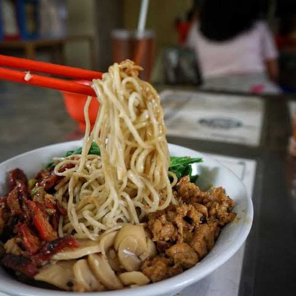 Kuliner Domino's Pizza Utan Kayu