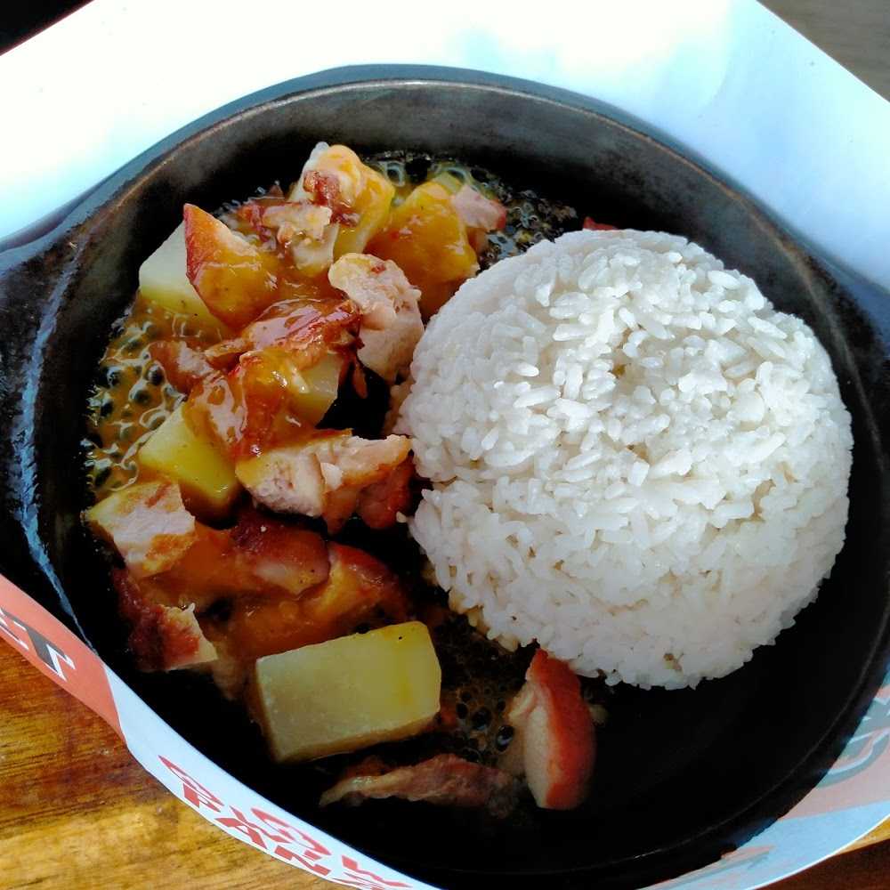 Kuliner Domino's Pizza Indonesia - Teluk Gong