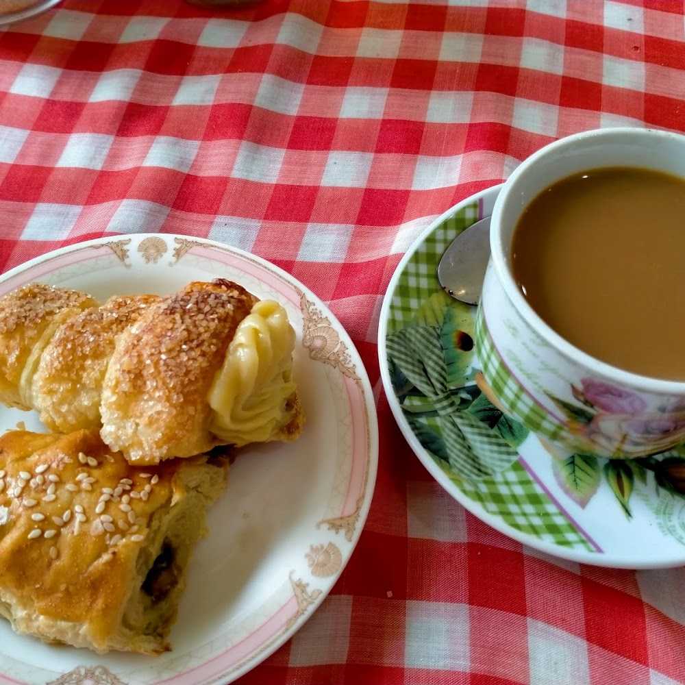 Kuliner Maison Weiner Cake Shop