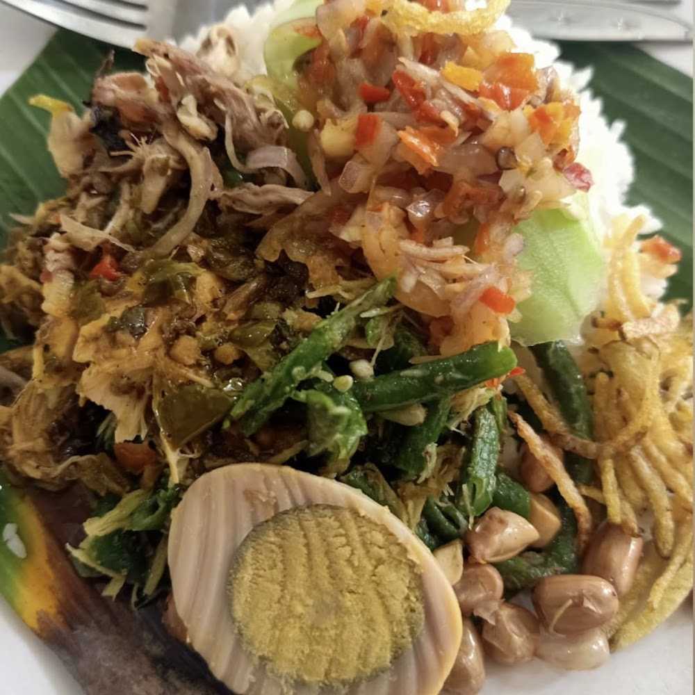 Kuliner MIXUE RAYA SESETAN