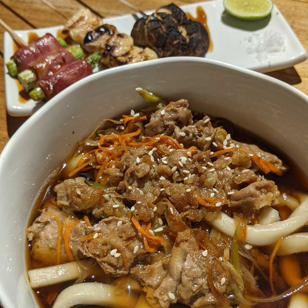 Kuliner Bakso Laros