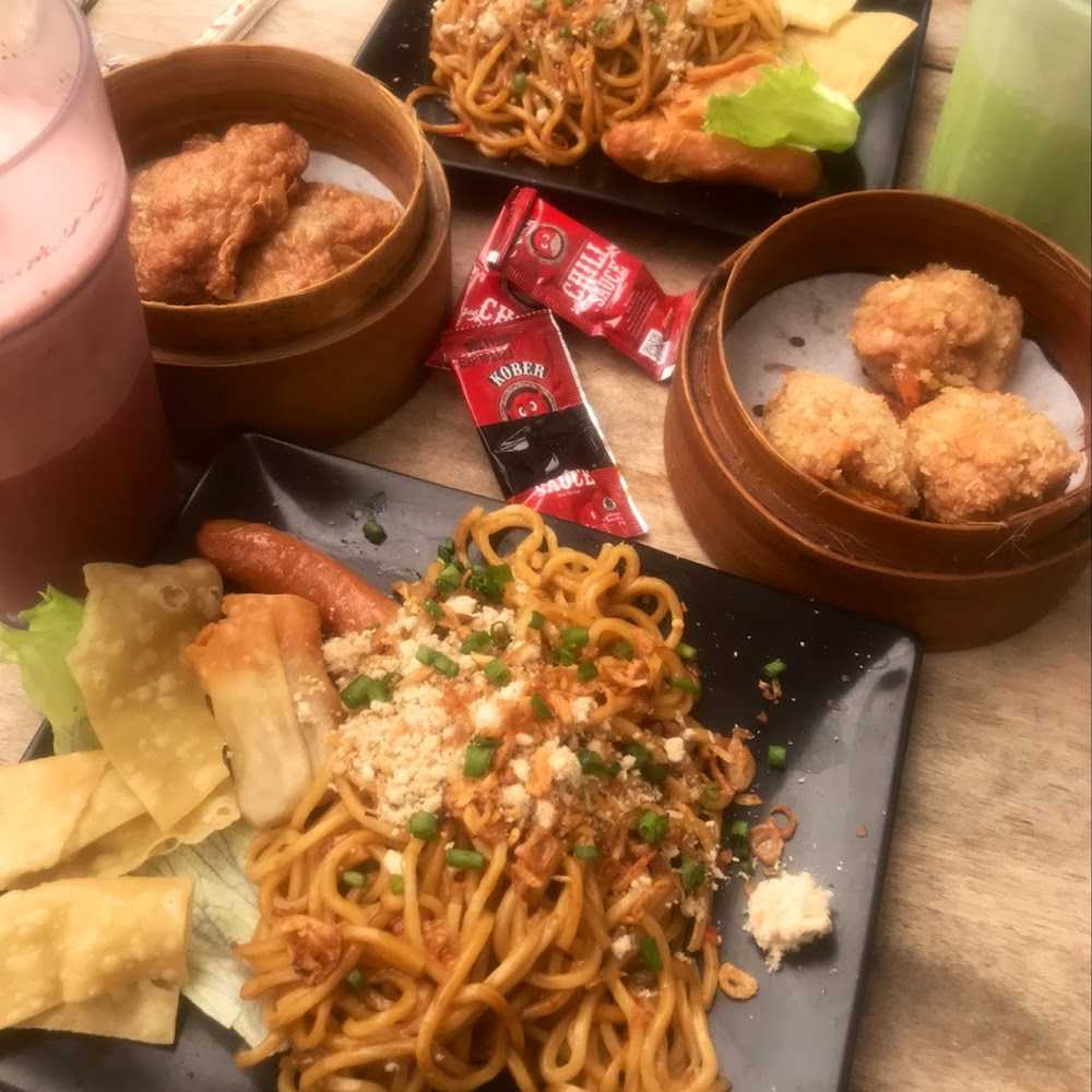 Kuliner Mie Kober Buluh indah