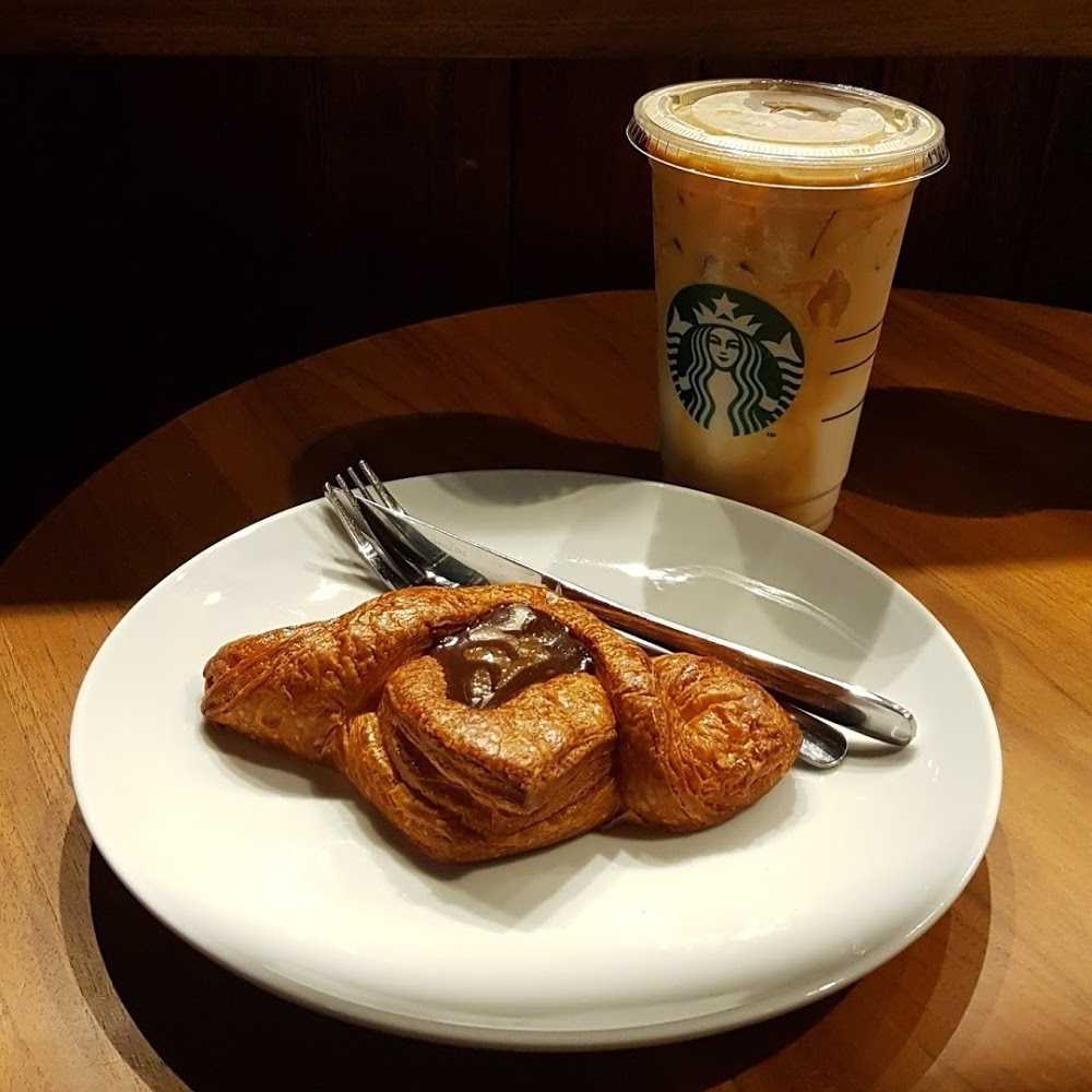 Kuliner Starbucks - Ubud