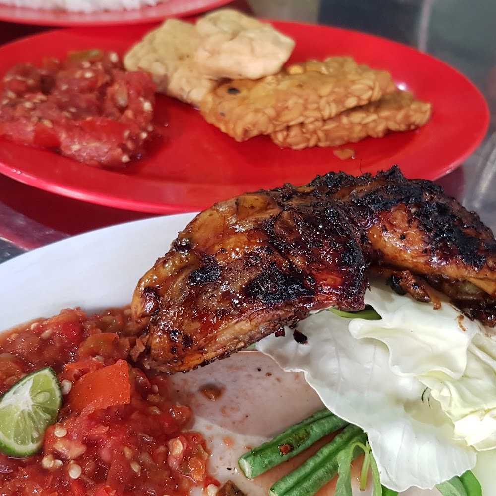Kuliner The Porch Cafe