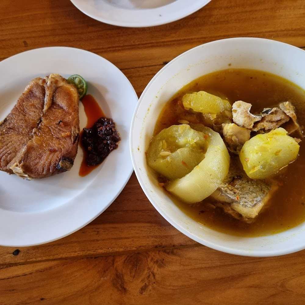 Kuliner MIXUE RAYA SESETAN