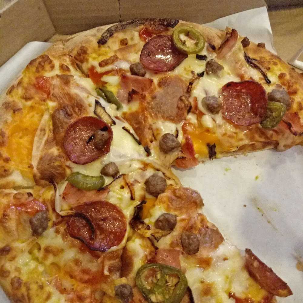 Kuliner Domino's Pizza Cipayung