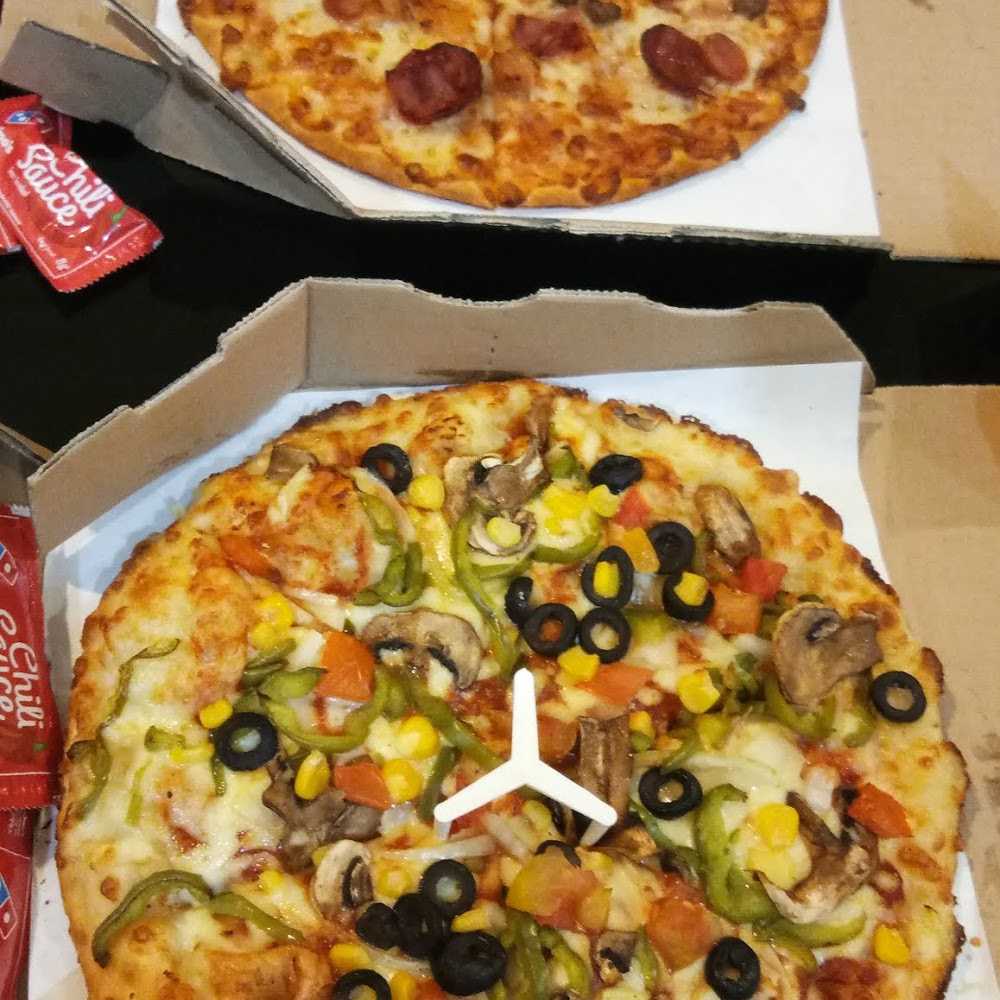 Kuliner Domino's Pizza - Mampang