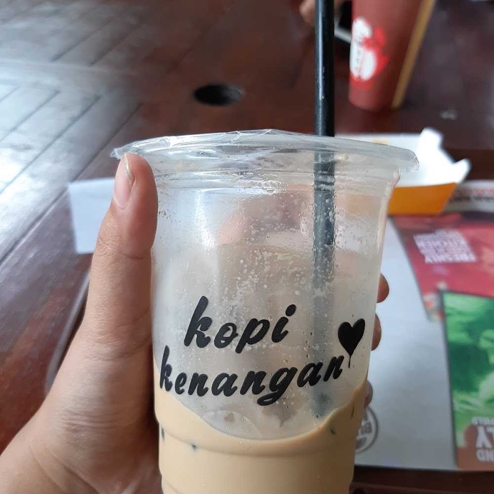 Kuliner Domino's Pizza Utan Kayu