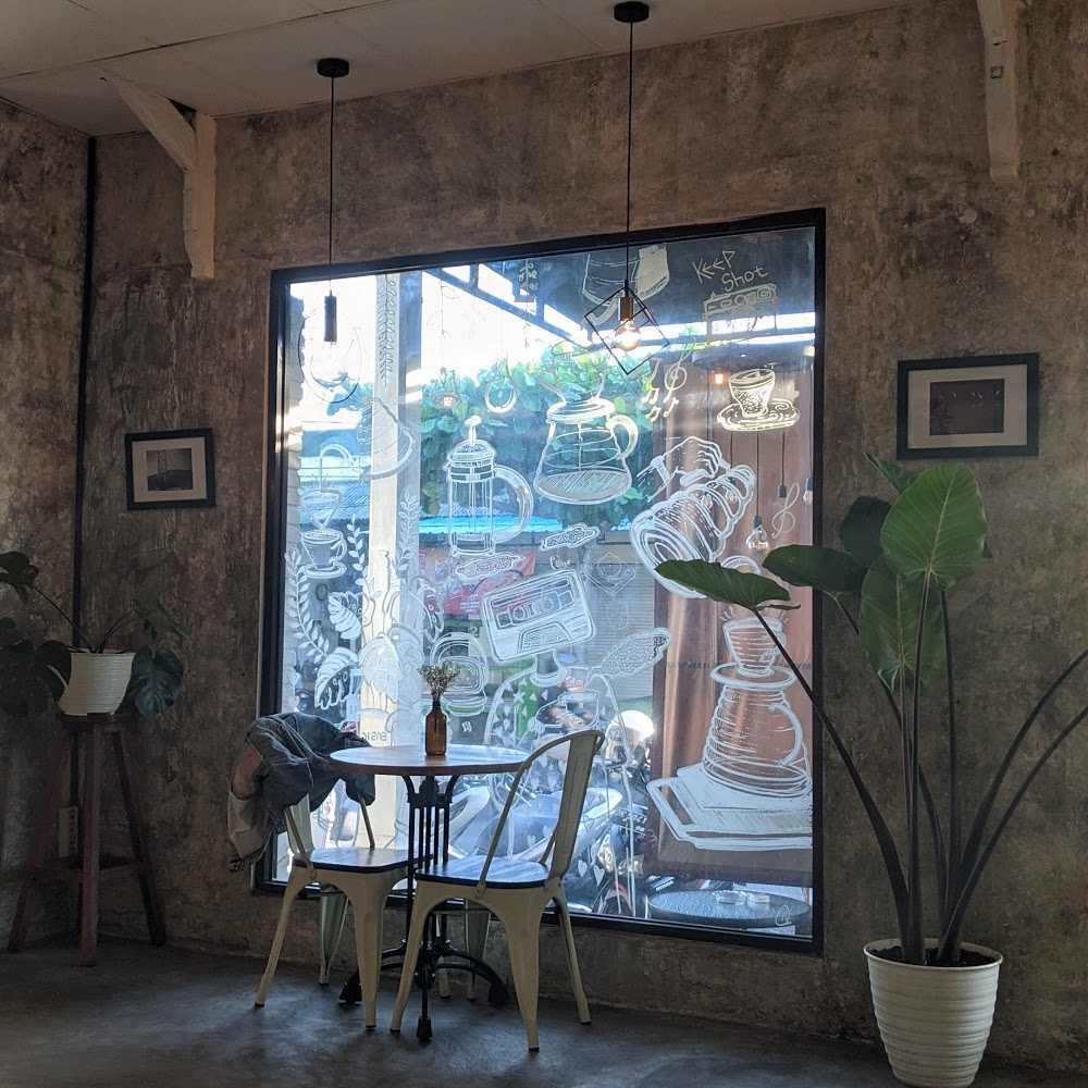 Kuliner The Porch Cafe