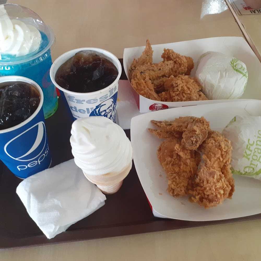 Kuliner Starbucks Coffee Solo Square