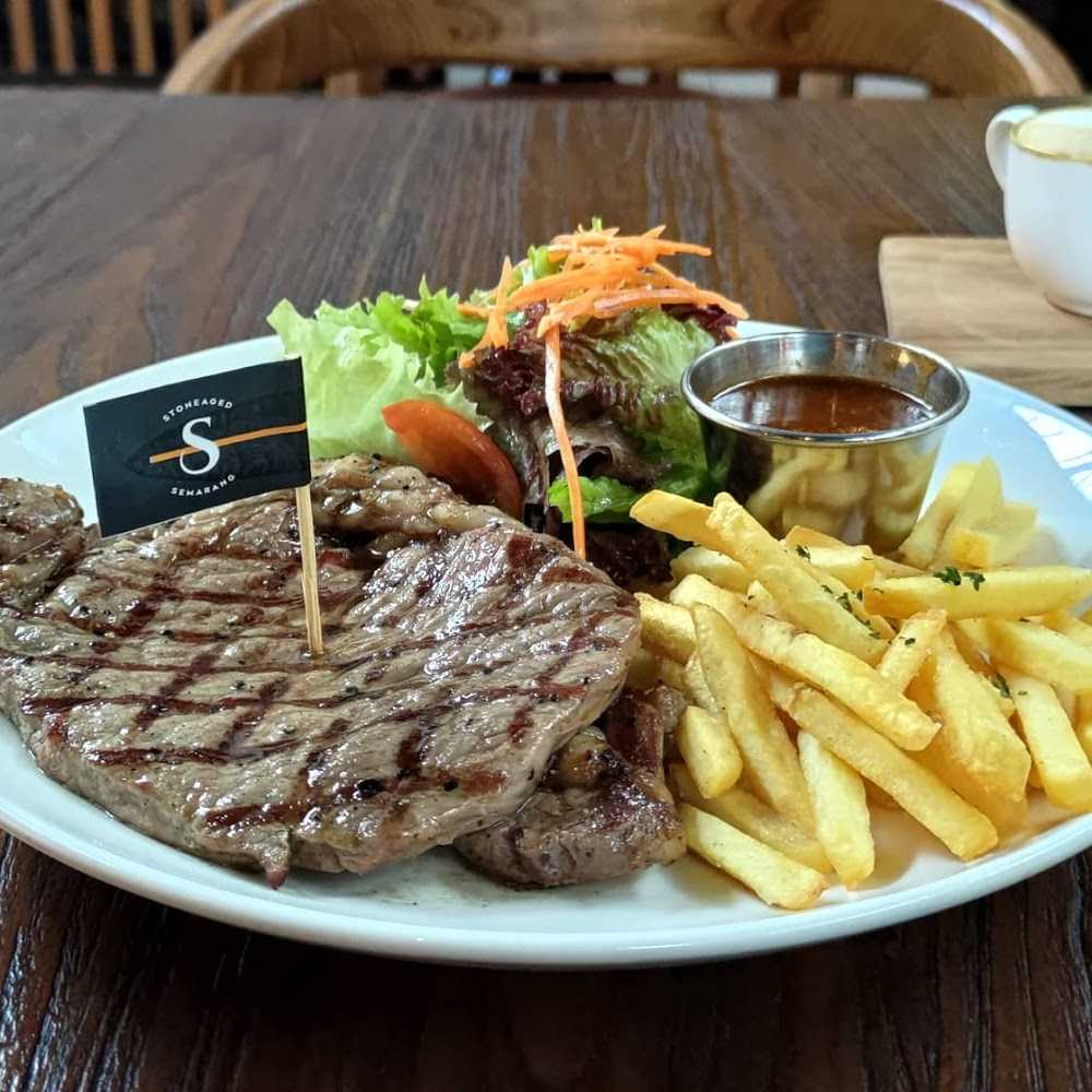 Kuliner Stoneaged Resto & Bar