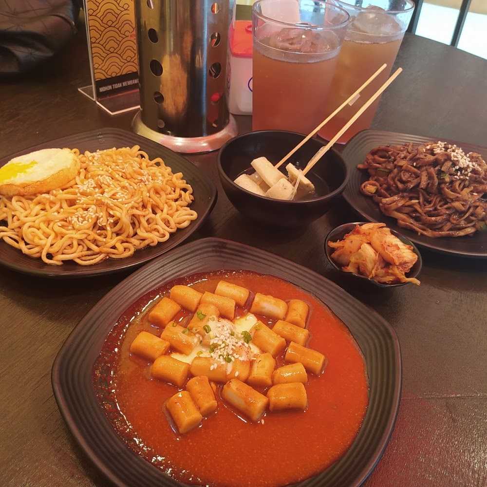 Kuliner Es Teh Indonesia Stasiun Kota Malang