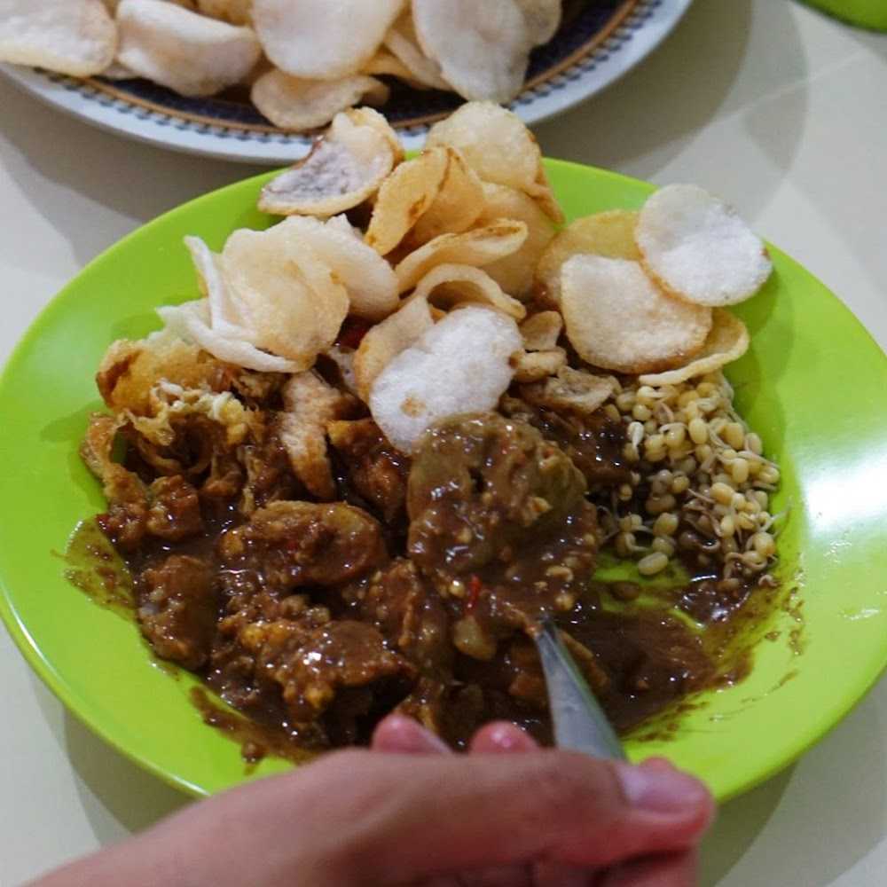 Kuliner Tahu Telor Pak Jayen