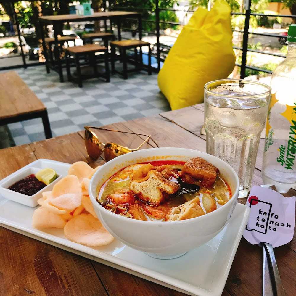 Kuliner Housaku sushi