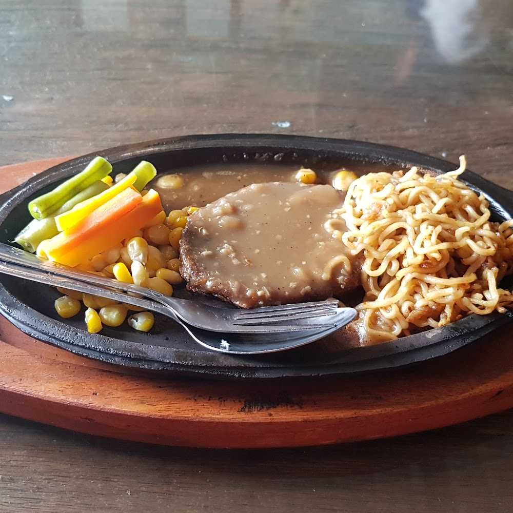 Kuliner Menantea Surabaya Imam Bonjol  Kartini