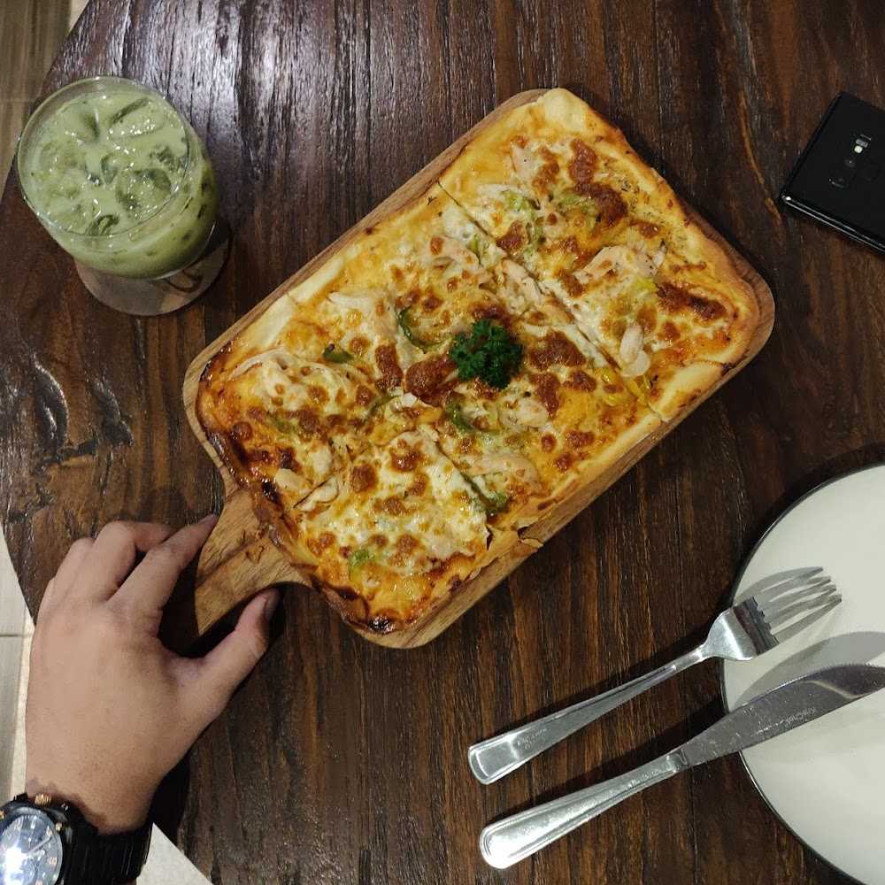 Kuliner CANOE Coffee & Bistro