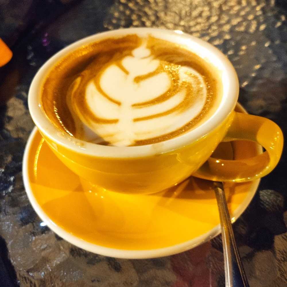 Kuliner POM COFFEE ROOM