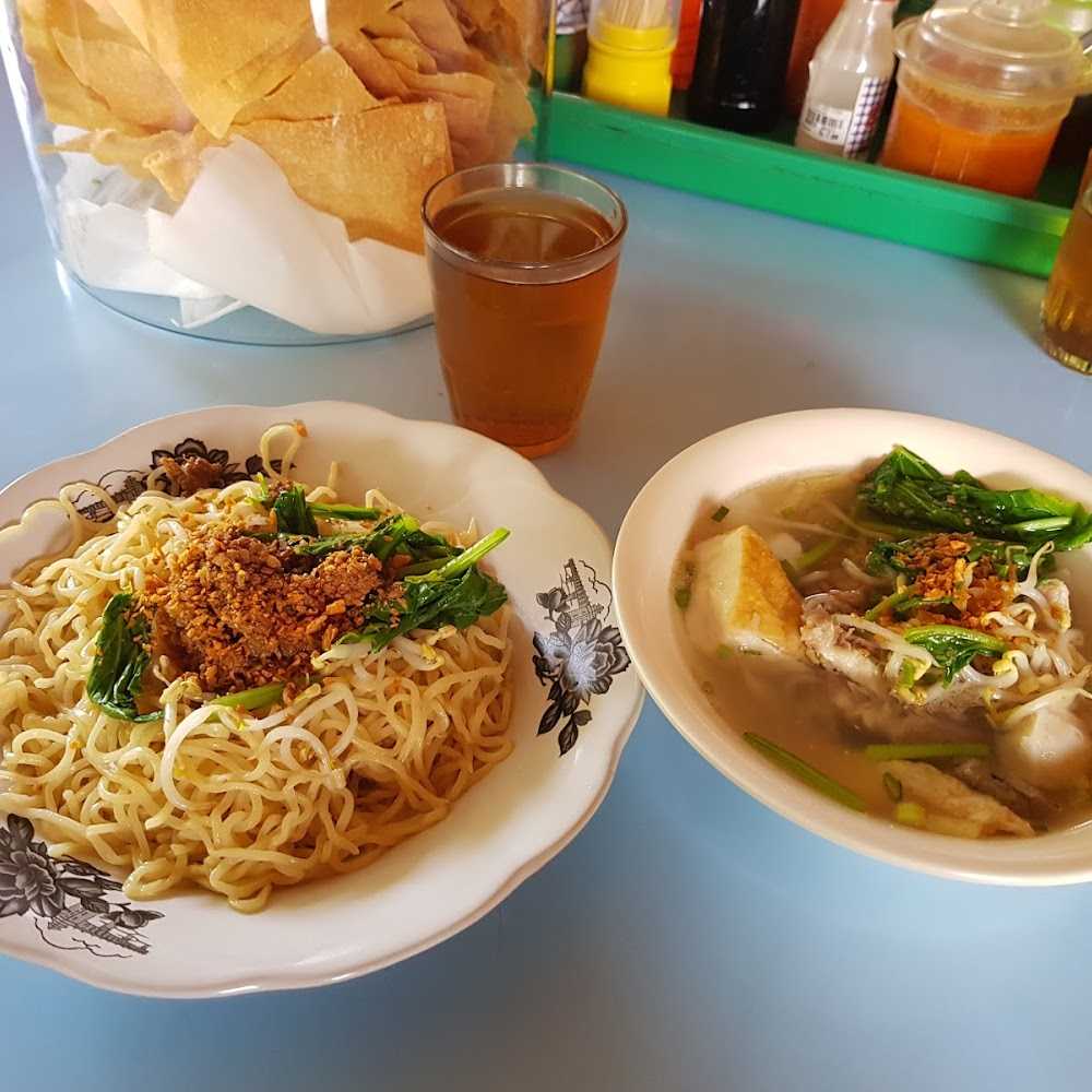 Kuliner Bak'mi Ayin Khas Bangka