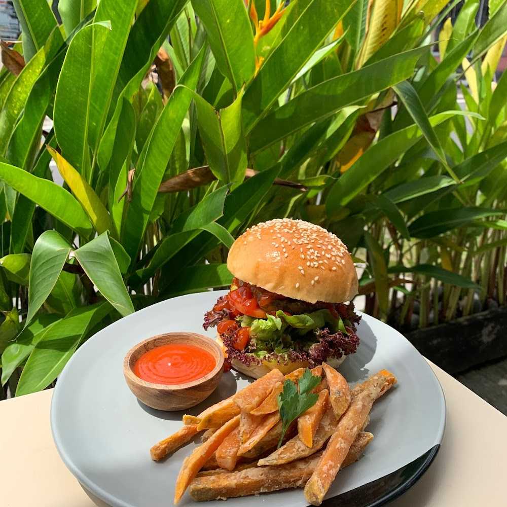 Kuliner MAGCEL CAFE