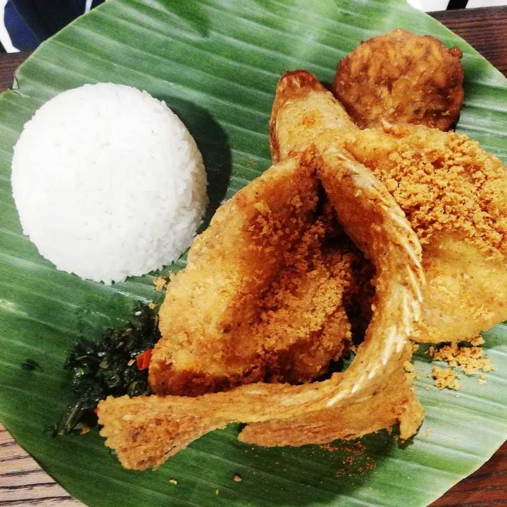 Kuliner Bōtani Cafe & Resto